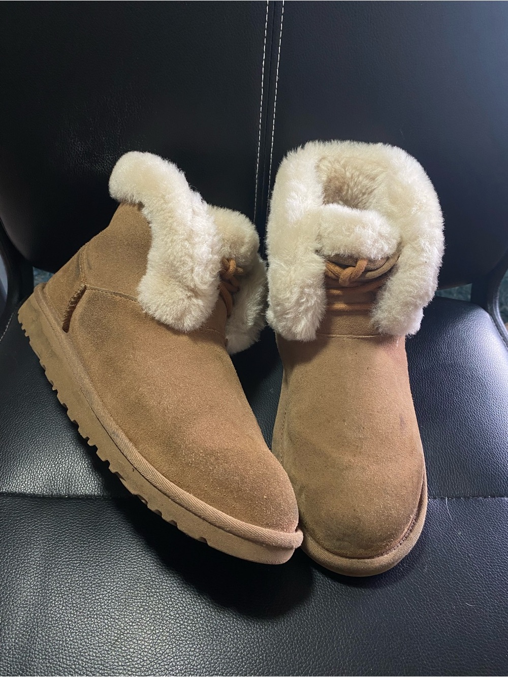 Women's Classic Mini Posy Chestnut Suede Shearling-Lined Ankle Boots Size 6